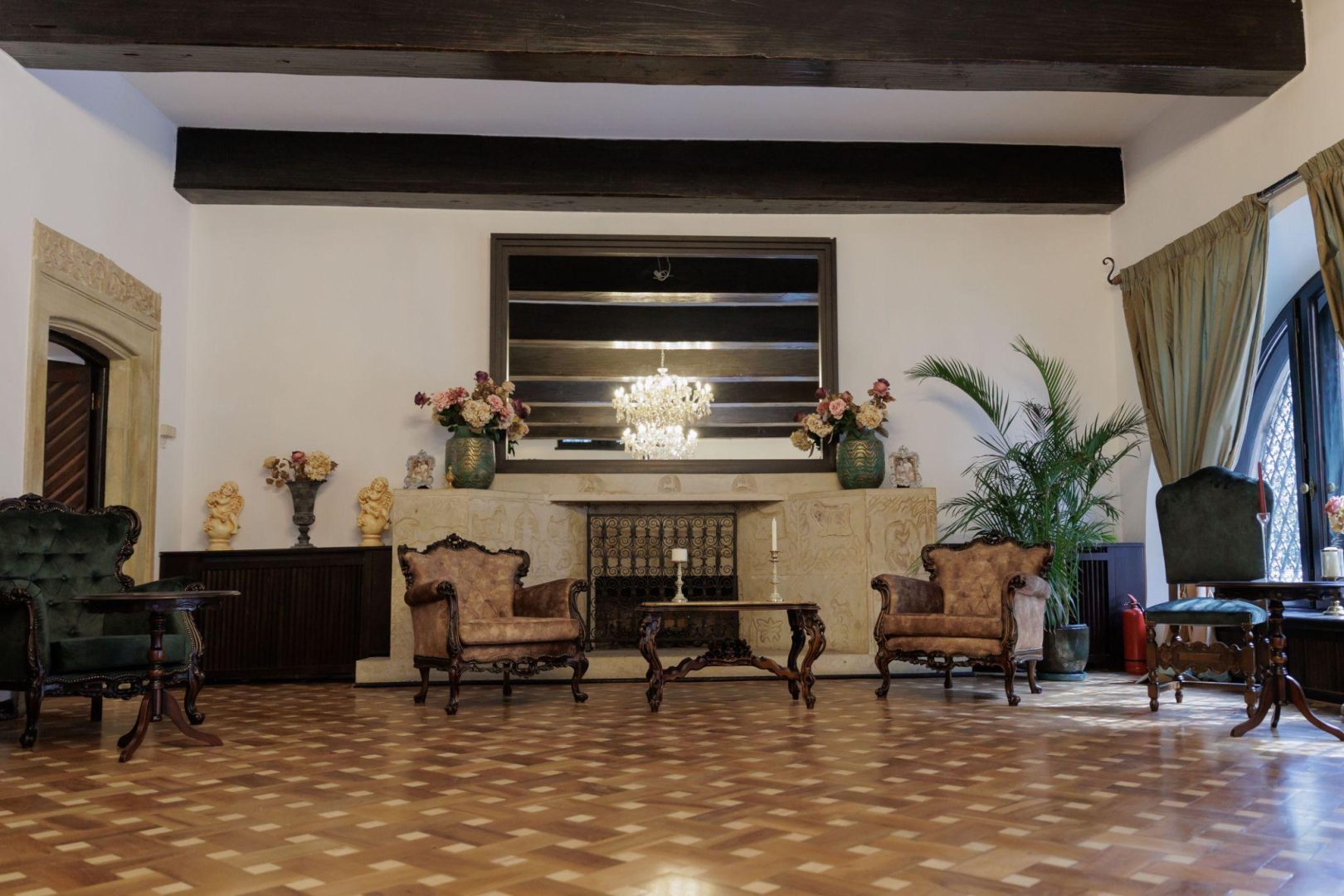 Evenimente corporate și conferințe private desfășurate la EkoGroup Vila