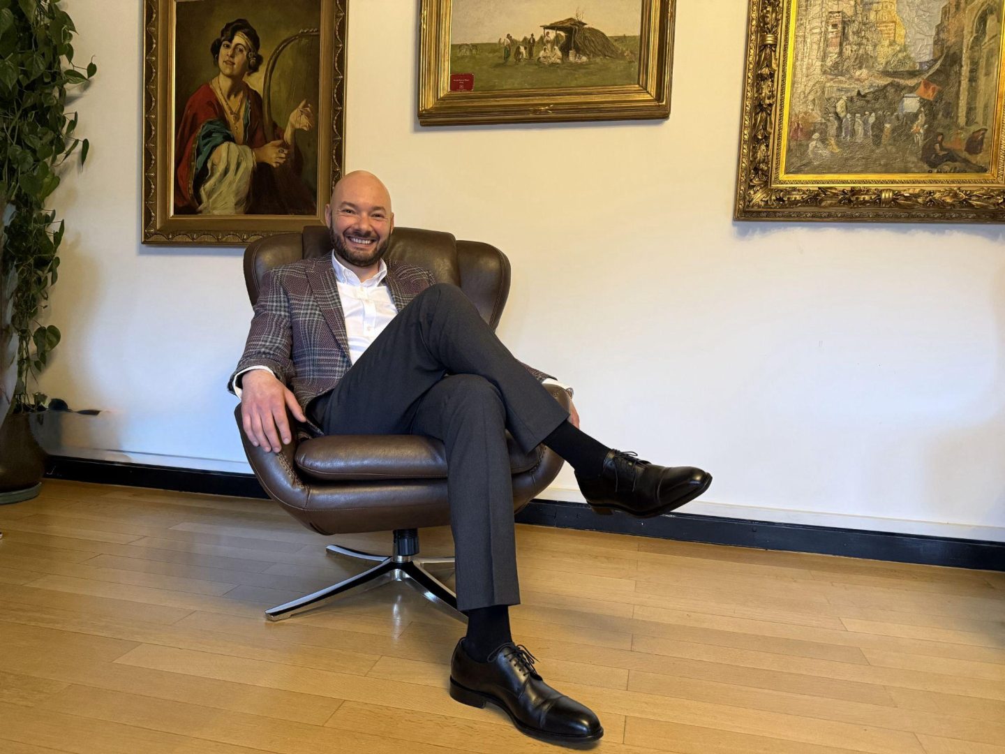 Renovare prost executată: cum dovedești neconformitatea și obții reparații cu avocatul Vladimir Naciu 1 Renovare prost executată: cum dovedești neconformitatea și obții reparații cu avocatul Vladimir Naciu